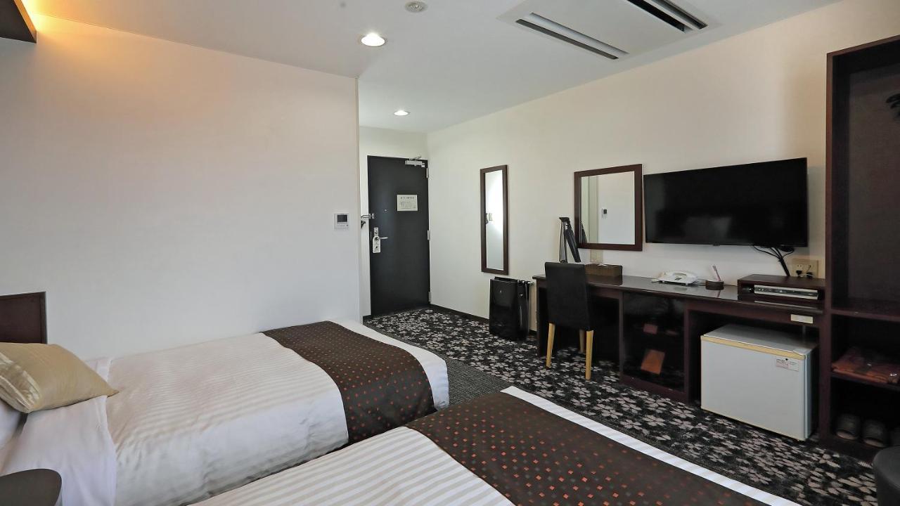 Hotel Annex Inn Shinhidaka Bagian luar foto