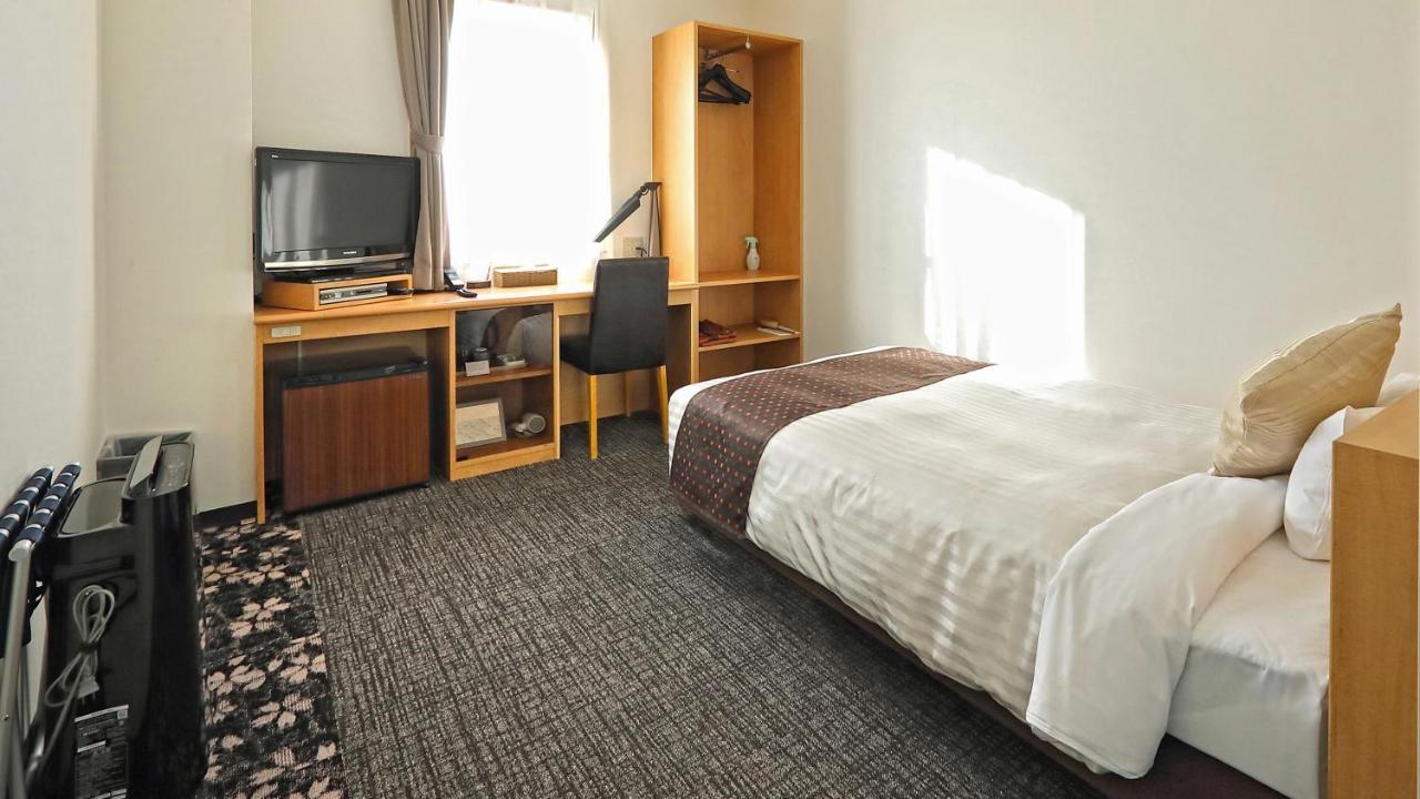 Hotel Annex Inn Shinhidaka Bagian luar foto