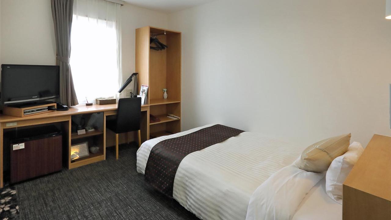 Hotel Annex Inn Shinhidaka Bagian luar foto