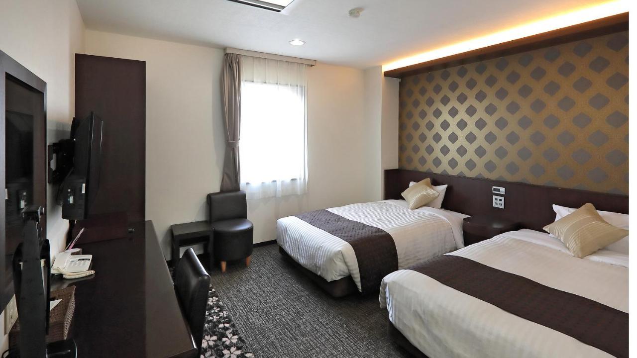 Hotel Annex Inn Shinhidaka Bagian luar foto