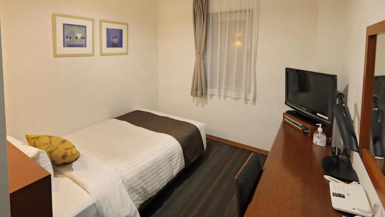 Hotel Annex Inn Shinhidaka Bagian luar foto