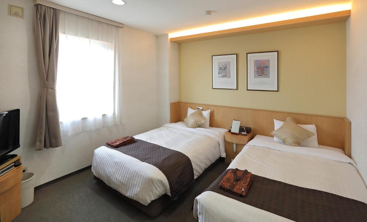 Hotel Annex Inn Shinhidaka Bagian luar foto