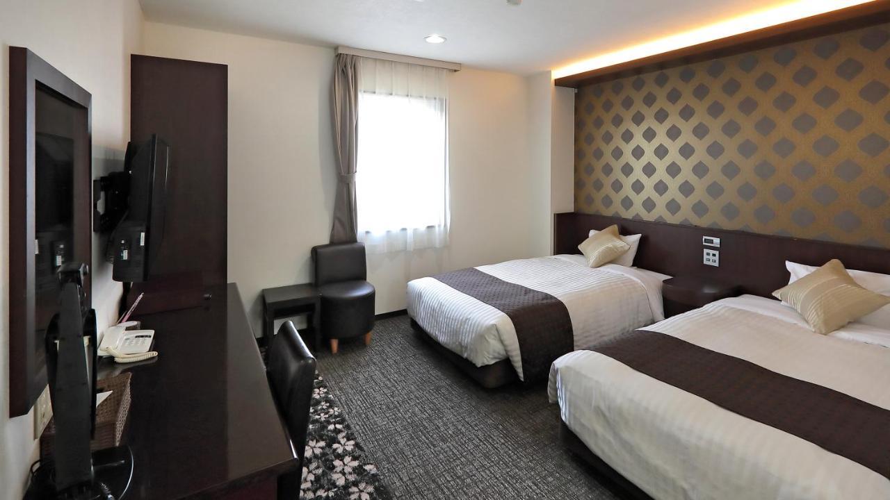 Hotel Annex Inn Shinhidaka Bagian luar foto